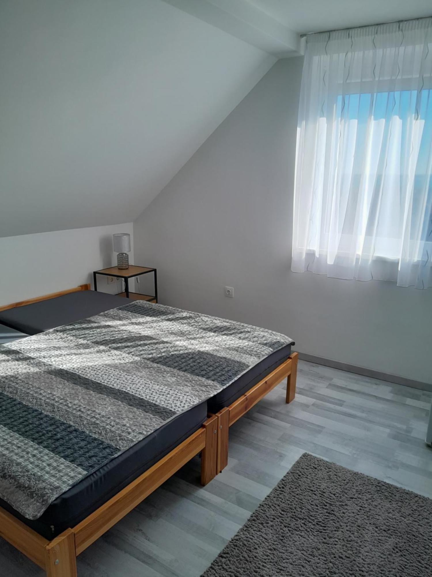Appartement Lila Fuge Apartman à Balatonfüred Extérieur photo